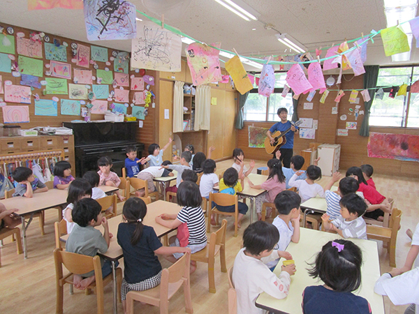 3･4･5歳児の一日-朝の集まり